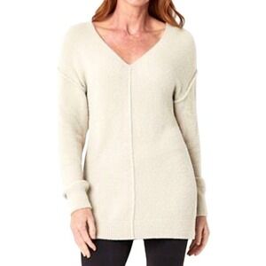 Stylus Cream White Exposed Seam Marshmallow Sweater